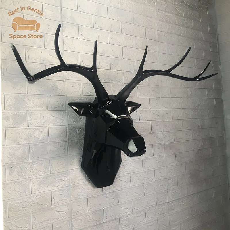 Retro high-end home villa folk restaurant living room entrance wall hanging decoration is unique deer head wall hanging