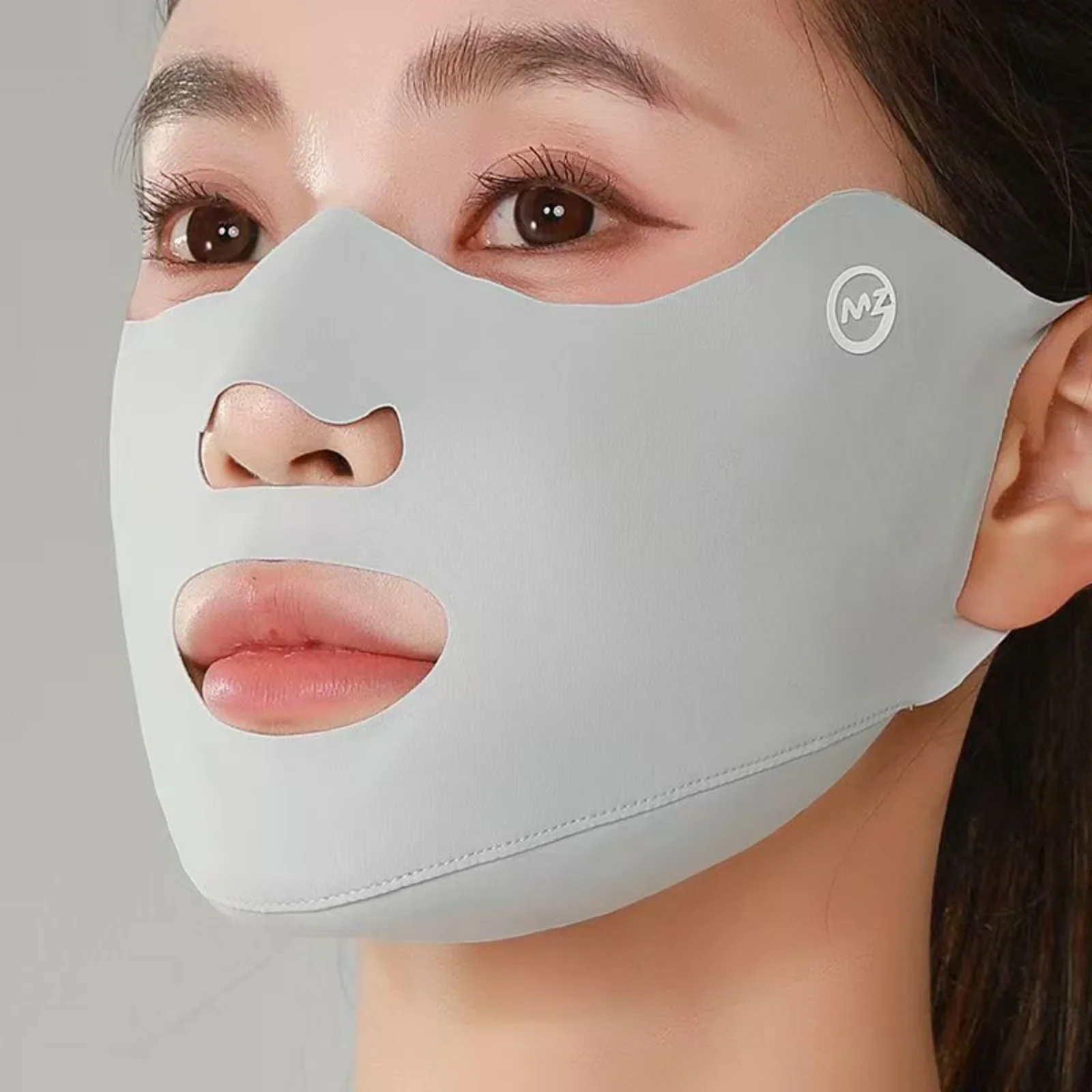 

Ice Silk Sunscreen Mask, Breathable Washable Design, UV & Dust Protection with Eye Coverage, Perfect for Outdoor Sports and Cycling