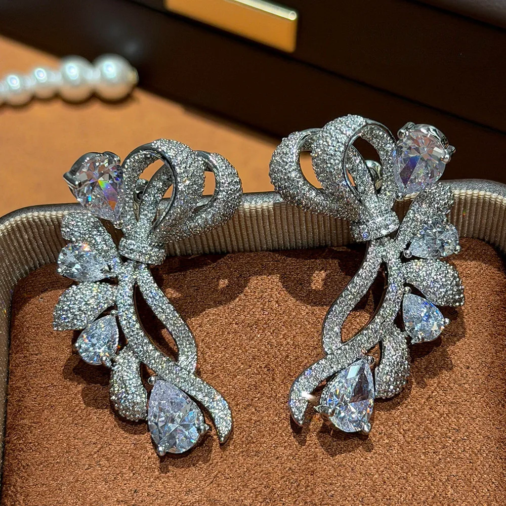 

Korean Fashion Luxury Zircon New Tassel Long Exquisite Earrings
