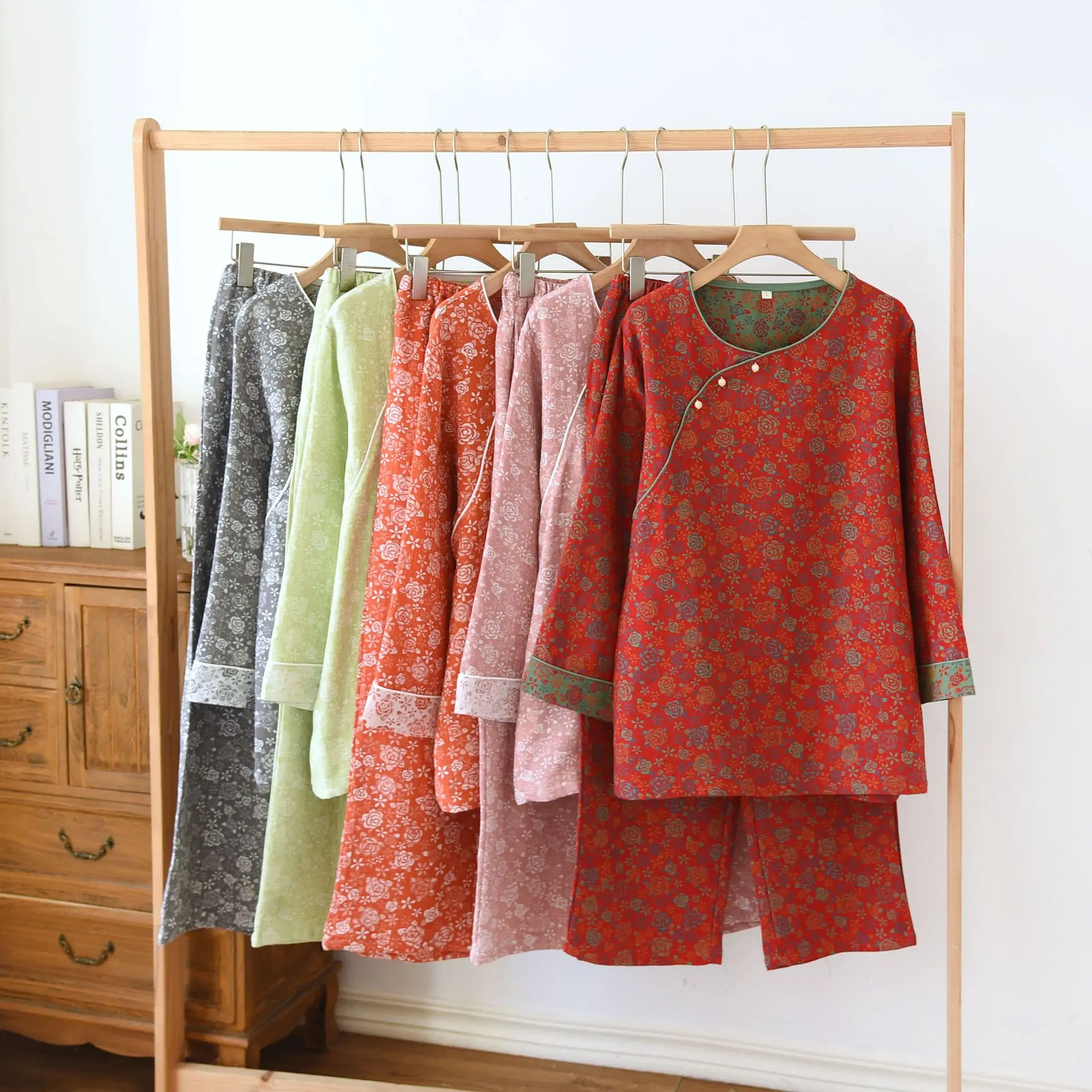 

2024 New Spring/Summer Women's Pajama Set with Chinese style Pan Button 100% Pure Cotton Nine Quarter Sleeve Retro Home Fury Set