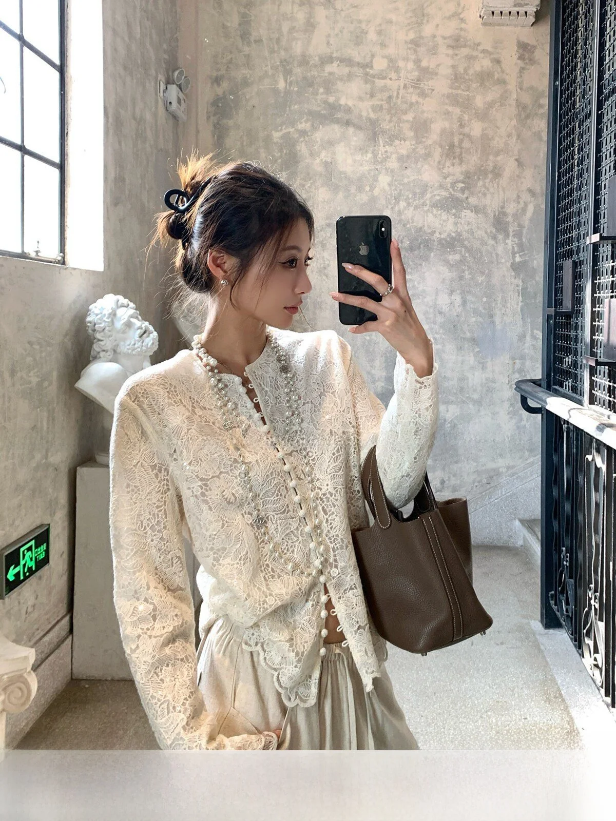 

GV Big Brother Heavy Industry Star Flash Sequin 3D Embroidery New Chinese Style Button up Shirt Short Coat Women
