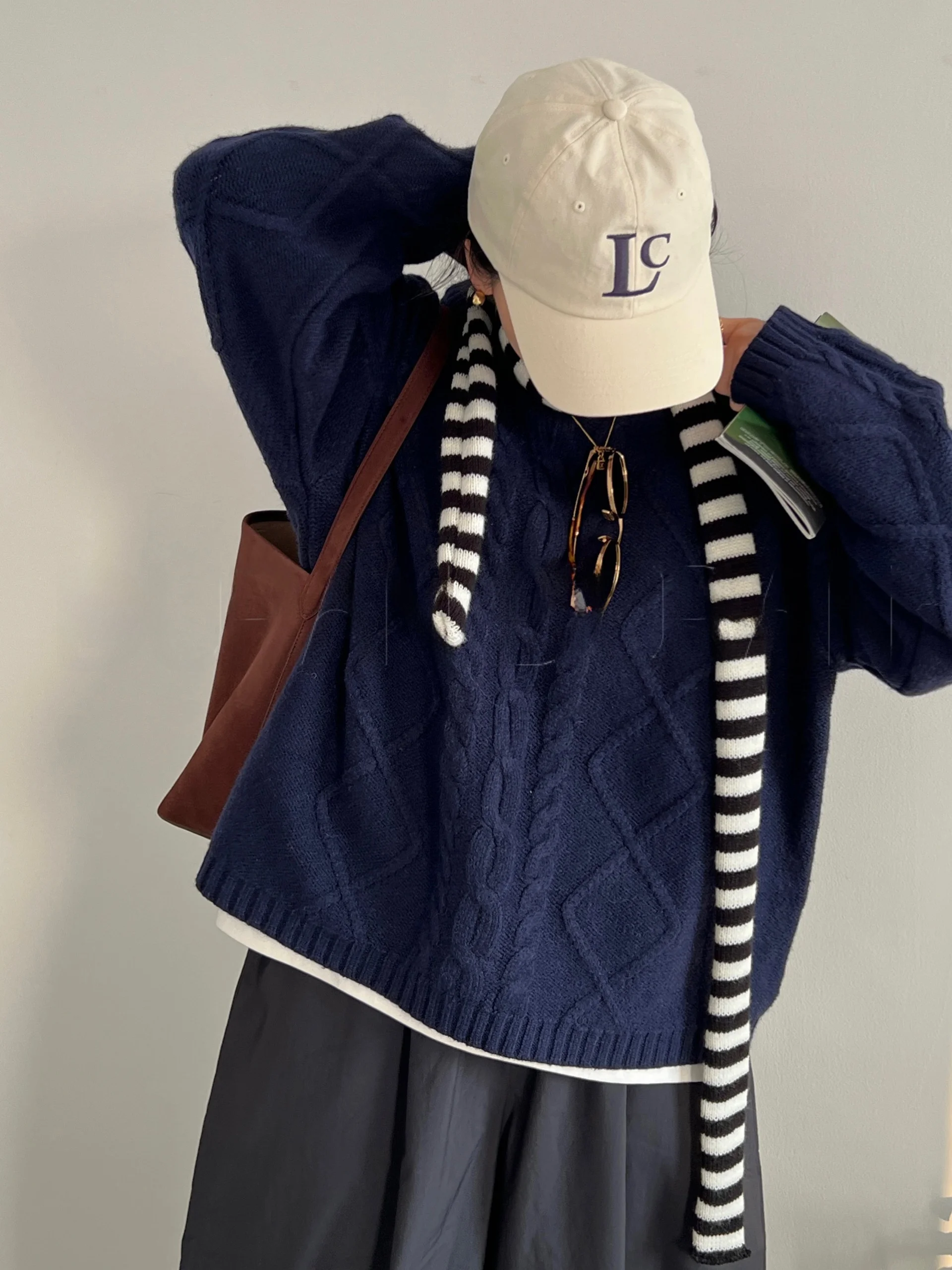 

Loose Retro Knitted Sweater round Ne Spun Flower Pattern Street Sle Winter Faion Women's Knitwear Casual Slimming Top