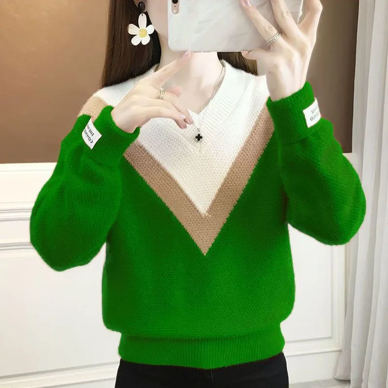 

New Autumn and Winter Fashion Trend Patchwork V-neck Versatile Westernized Color Matching Loose Reducing Age Women's Sweater
