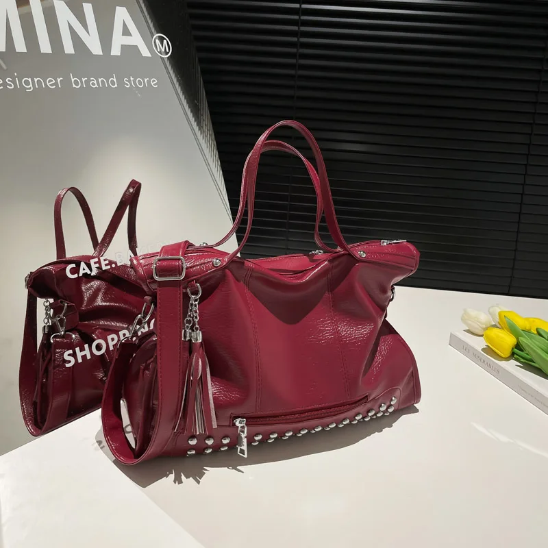 

Fashion Rivet Tassel Decoration PU Shoulder Bags Large Capacity Sense of Luxury Zipper Tote Bags for Women 2025 New Hot Sale