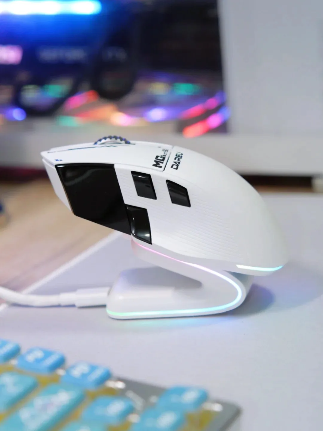 Dareu A980PRO Electric Engine Mouse AIM-750U Magnesium Alloy HIFI Button 3 Mode RGB Base Near Link Wireless Game Mouse 30000DPI