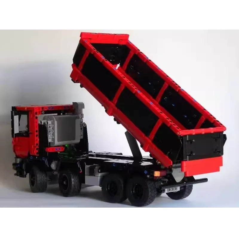 Nuovo Modello di Blocchi da Costruzione MOC-19929 Mietitrebbia, Giocattolo Autobloccante, Regalo di Compleanno per Ragazzi e Ragazze