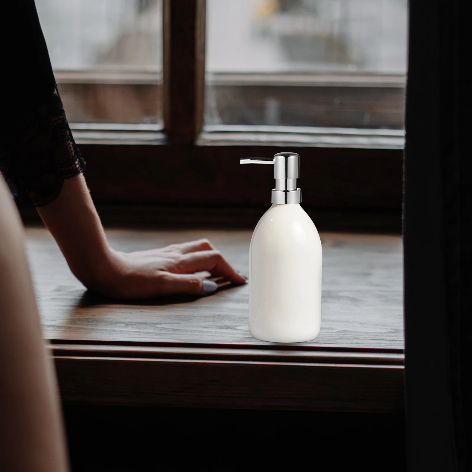 4Pcs Pump Head Replacement for Dispenser Bottles Premium Plastic Soap Dispenser Pumps for Shampoo Lotion Cream