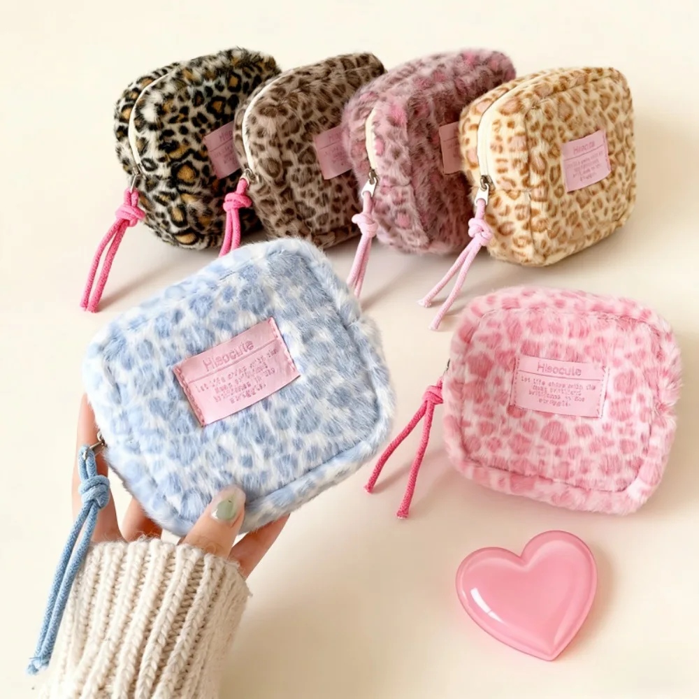 

Плюшевая квадратная сумка в стиле ретро с леопардовым принтом, милый кошелек для монет и набор для менструации, портативная маленькая косметичка для женщин и девочек