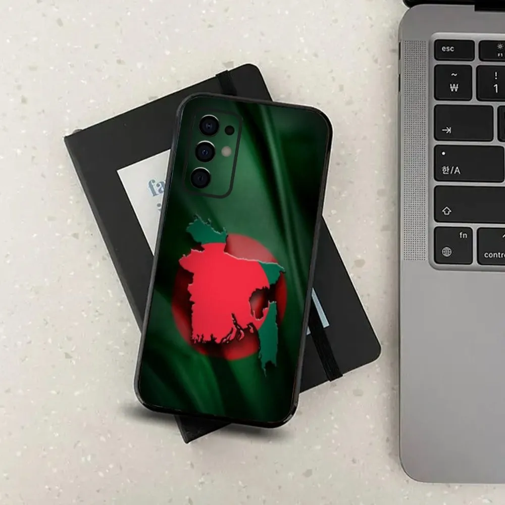bangladesh flag Phone Case For Samsung S24,S21,S22,S23,S30,Ultra,S20,Plus,Fe,Lite,Note,10,9,5G Black Soft Cover image 2