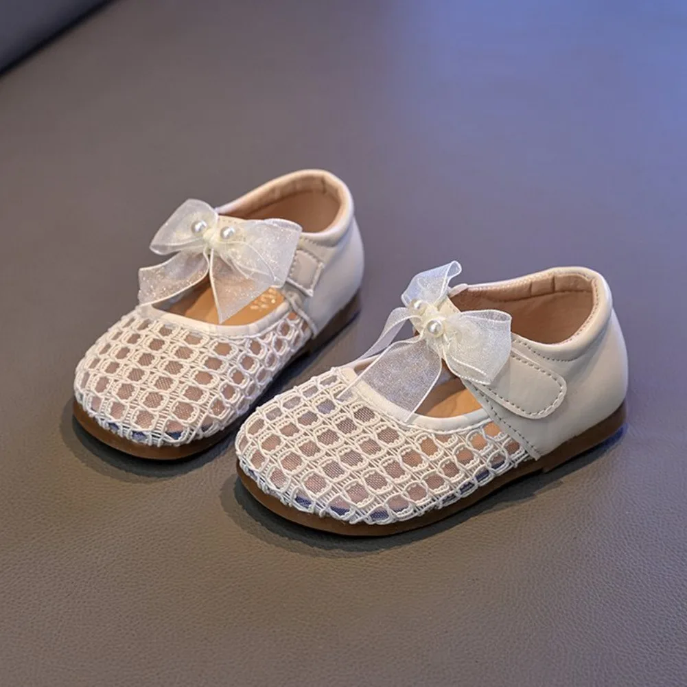 

Children's Breathable and Soft Flat Shoes 2026 Spring/summer New Style Bow Tie Lacing with Pearl Design Rubber Sole Casual Shoes