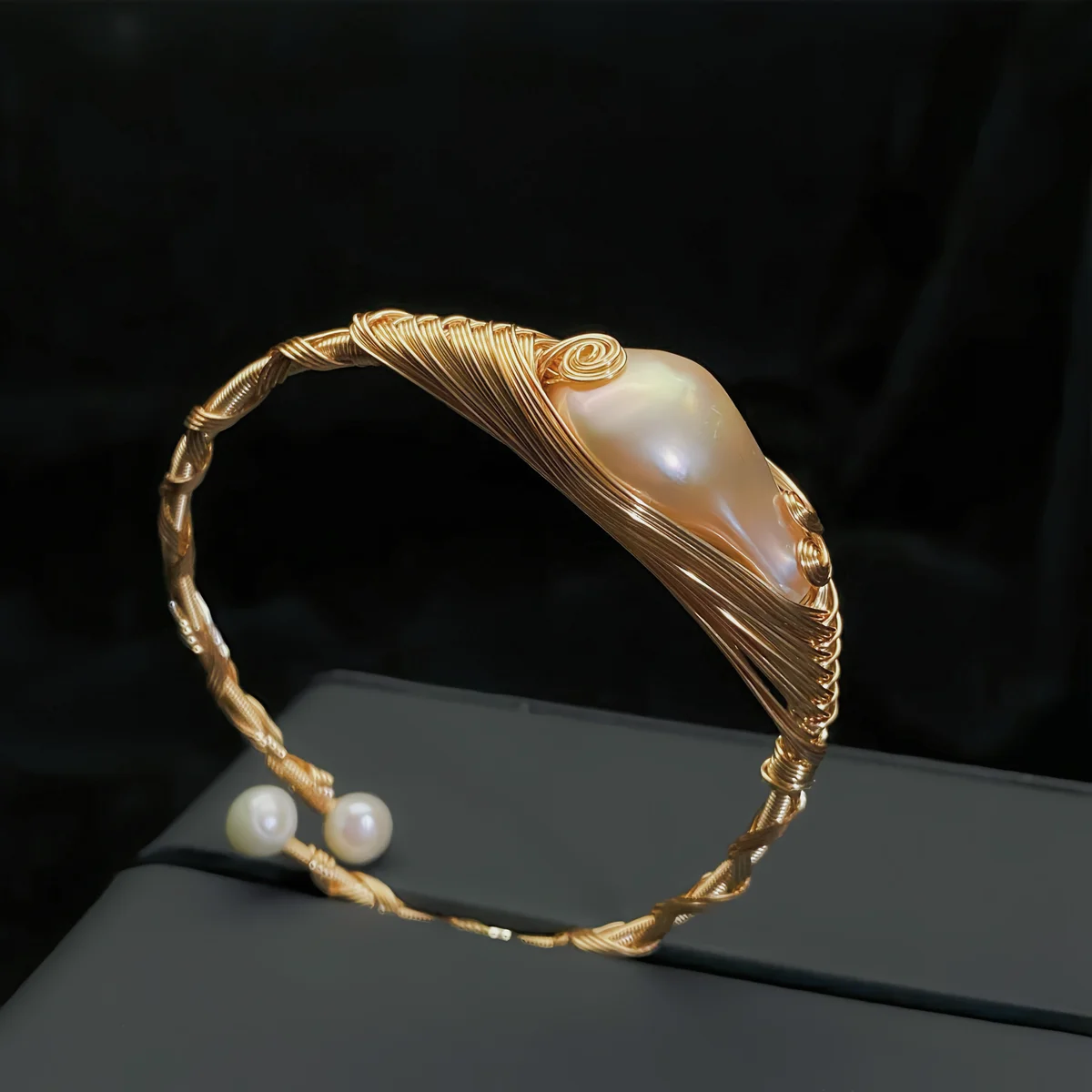 

Handmade Woven Natural Baroque Freshwater Pearl Bracelets for Women Open Bangles Luxury Party Jewelry