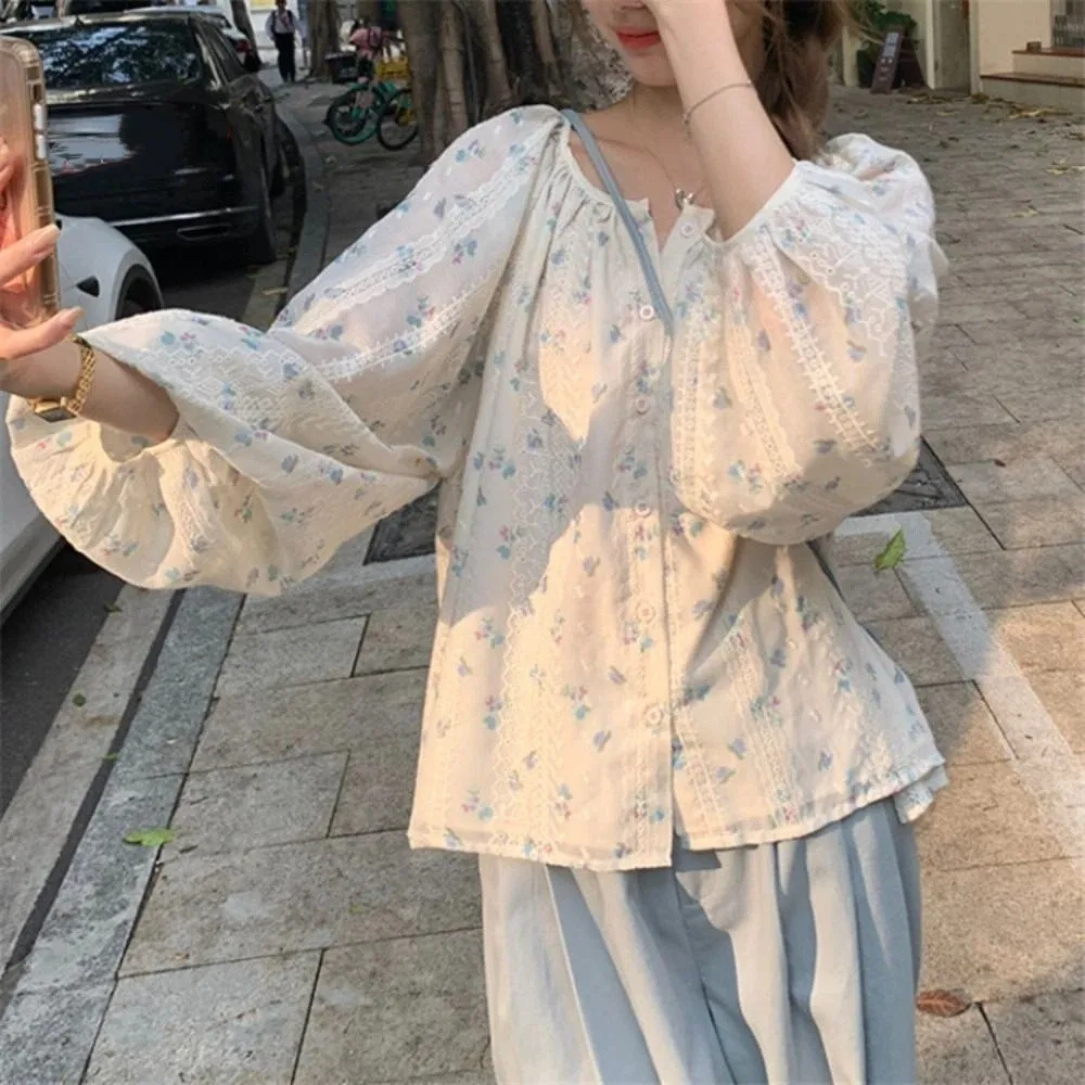 Camicetta a maniche lunghe pieghettata alla moda Ins Camicia a fiori dolci Top Camicetta floreale in pizzo casual allentata Streetwear