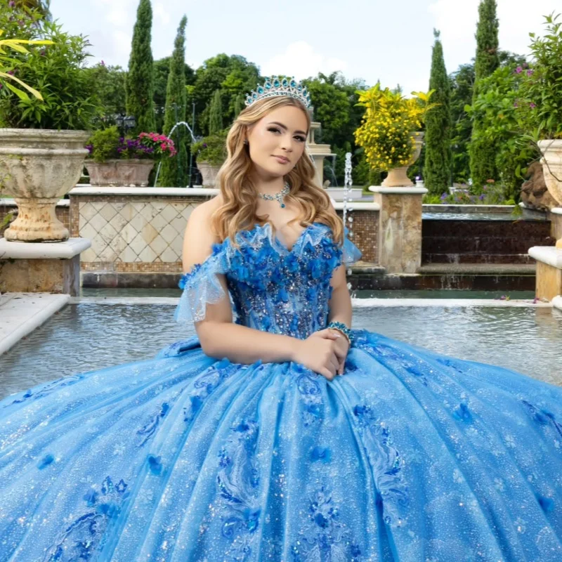 Niebieskie Błyszczące Sukienki Quinceanera Suknia Balowa Odkryte Ramiona Aplikacje Cekinowe Koronka Koraliki Kryształ Tiul Słodka Sukienka na 16 Urodziny Vestidos 15