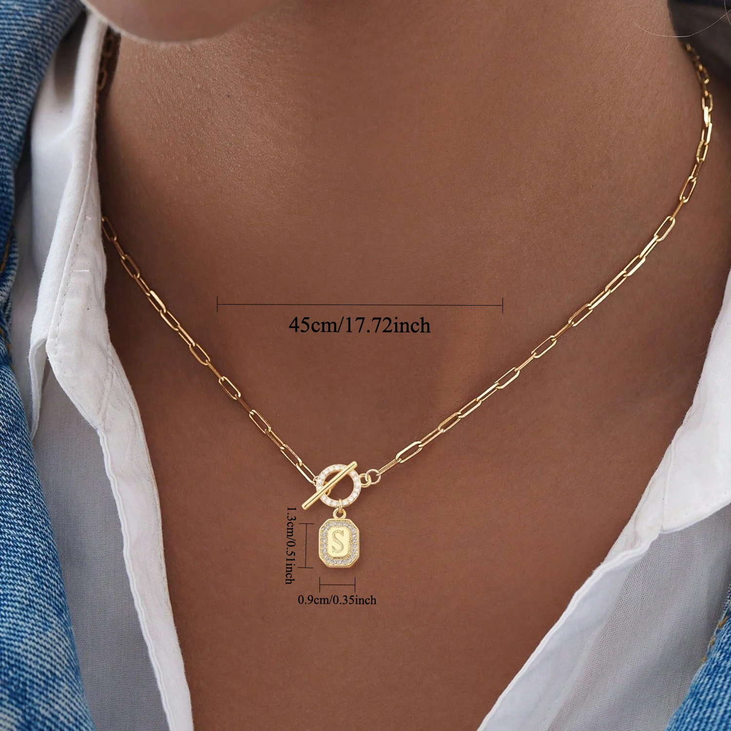 Classic Block Initial Pendant - đánh giá và giá Toggle Clasp Gold