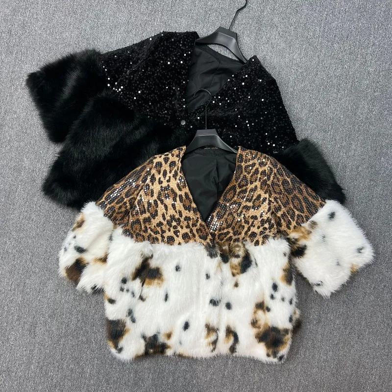 سترة شتوية ناعمة بطبعة الفهد لعام 2025 سترة فروي مرقعة بالترتر موضة فضفاضة Y2k ثلاثة أرباع الأكمام معطف فرو الثعلب الصناعي للنساء