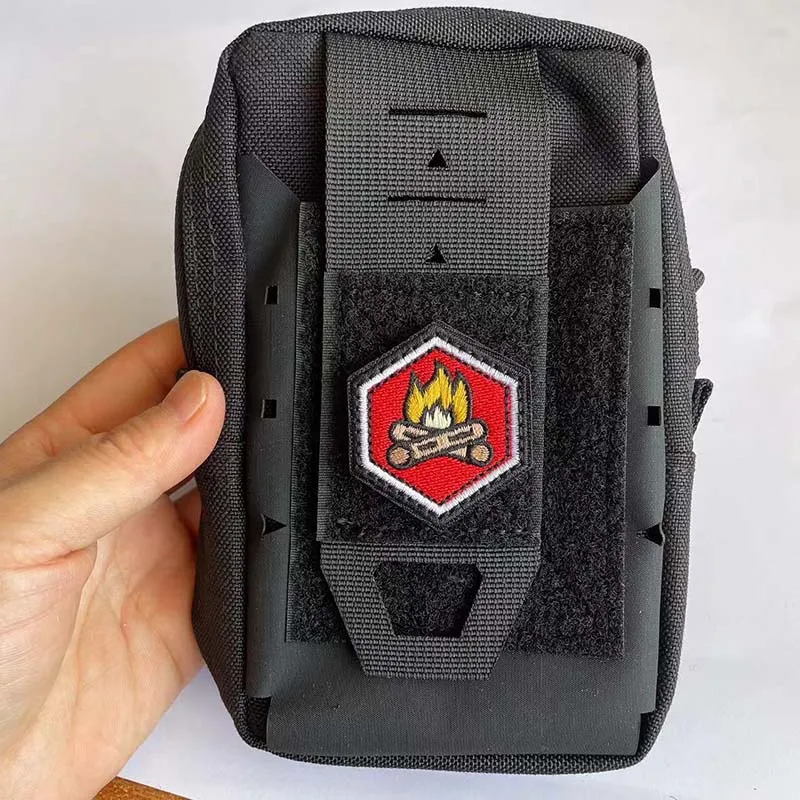 4,5*4CM / 2 Stück Lagerfeuer-Emblem Kleidungsaufkleber, Lagerfeuer-Abzeichen Applikation Stickerei Klettverschluss-Patches, Taktischer Rucksack-Patch – Detail 5