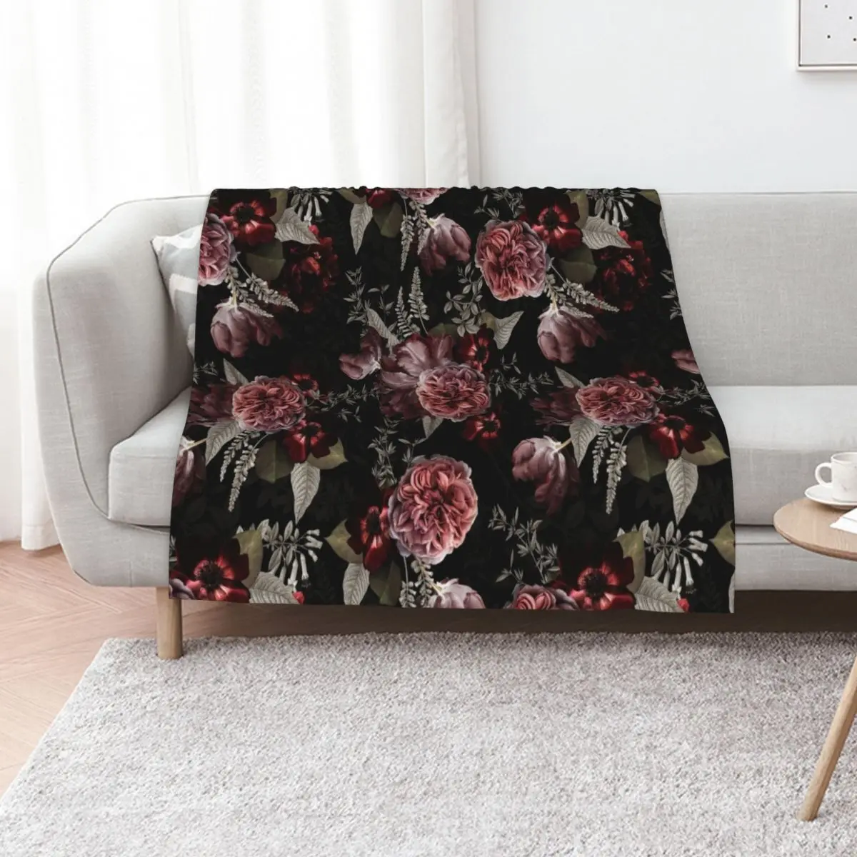 

Dutch Vintage Roses And Tulips Pattern Throw Blanket valentine gift ideas Extra Large Throw Furrys Softest Blankets