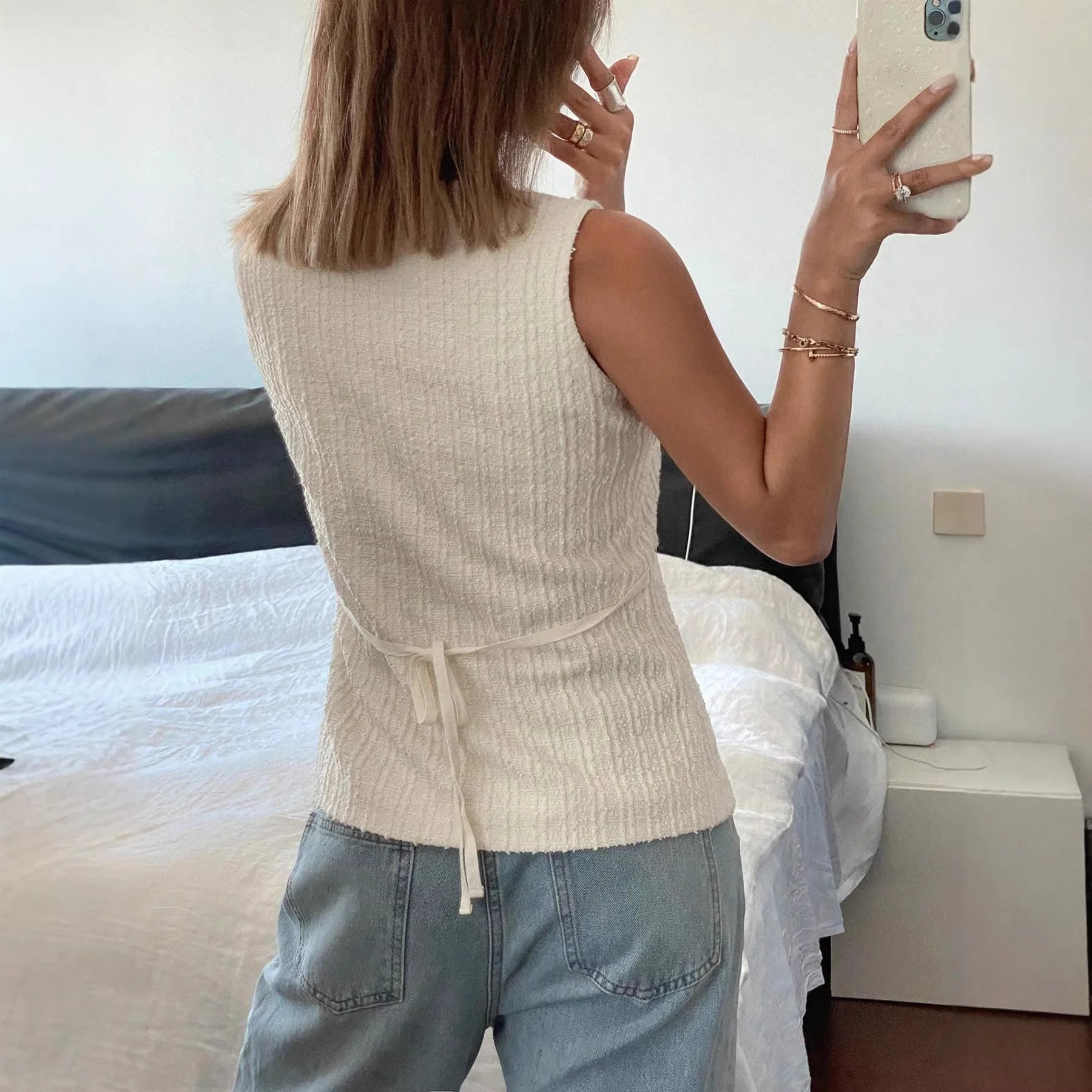 Spring Summer Hot-selling Button Sleeveless Vest Women's Commuter Style Square Collar Lace-up Knitted Top Ladies Waistcoat