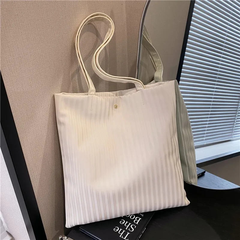 2024 New Wave Retro Tote Female Shoulder Bag Large Capacity Tote Bas Solid Color Striped Travel Fashion Ladies Shopper Bag