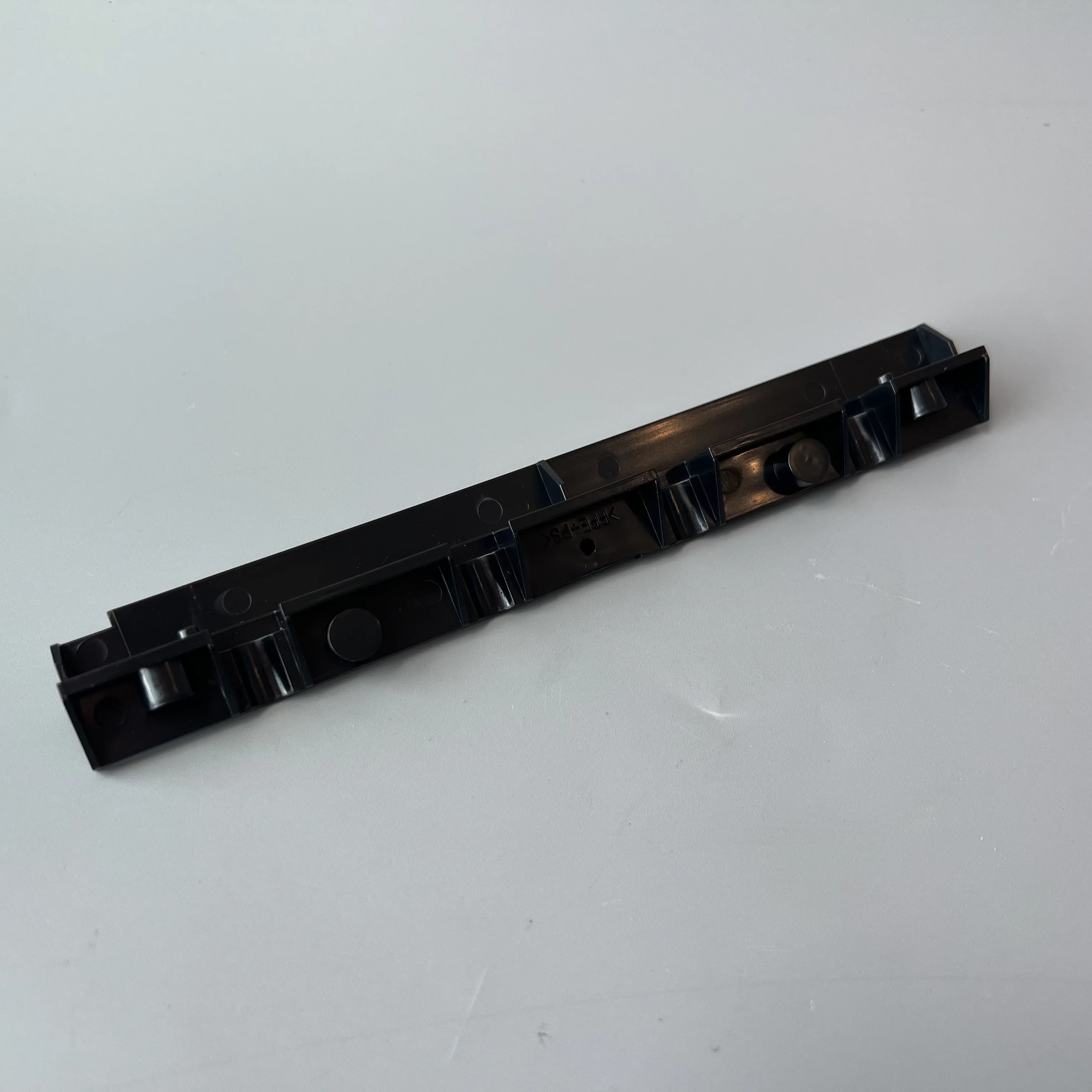 

Сухой держатель 362D1061057 362D1061057G для цифровых минилабов Fuji frontier 550/570