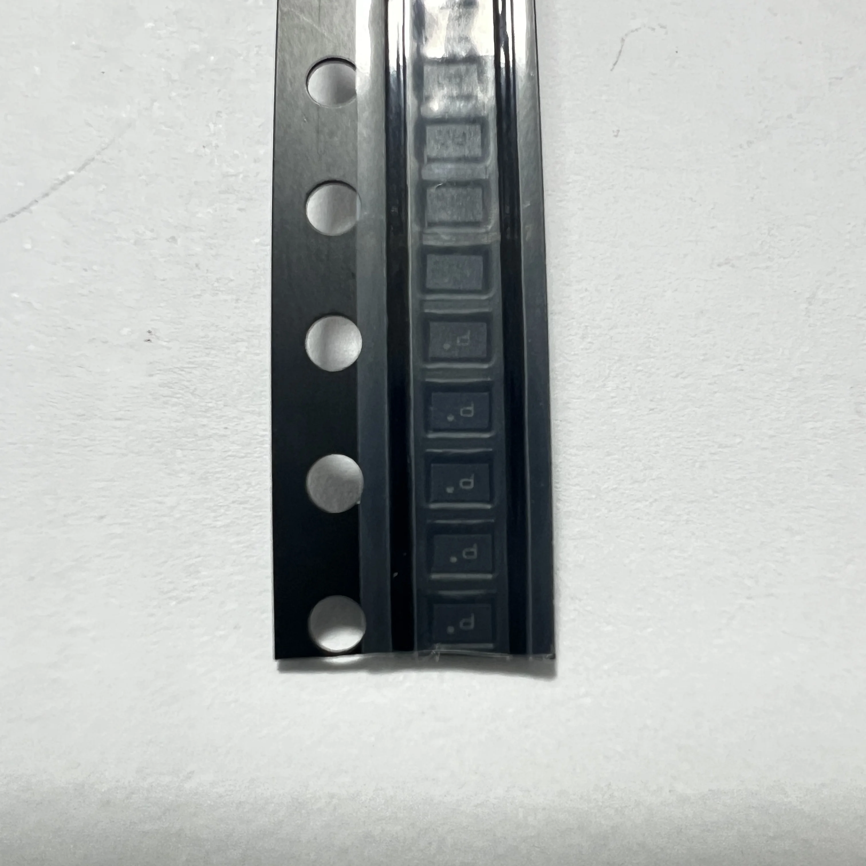 25PCS/LOT ESDA25P35-1U1M (Electrostatic and Surge Protection)