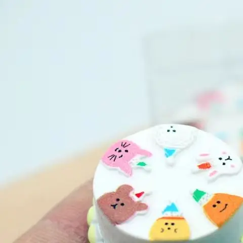 1/12 ドールハウス漫画ケーキクリアボックスモデルドールハウスミニシミュレーションデザート装飾ドールハウス食品アクセサリー