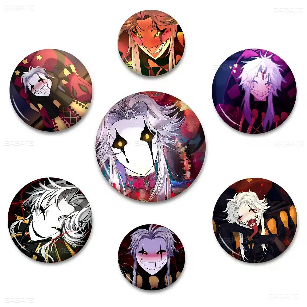 Pierrot The Freak Circus Photo Brooches Creative Round Badge Gifts Pins 32/44/58mm