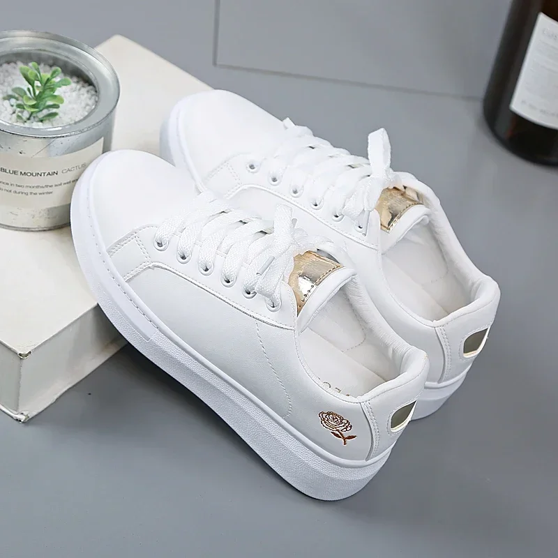 2024 Women Casual Shoes New Spring Fashion Embroidered White Breathable Flower Lace-Up Sneakers Shoes