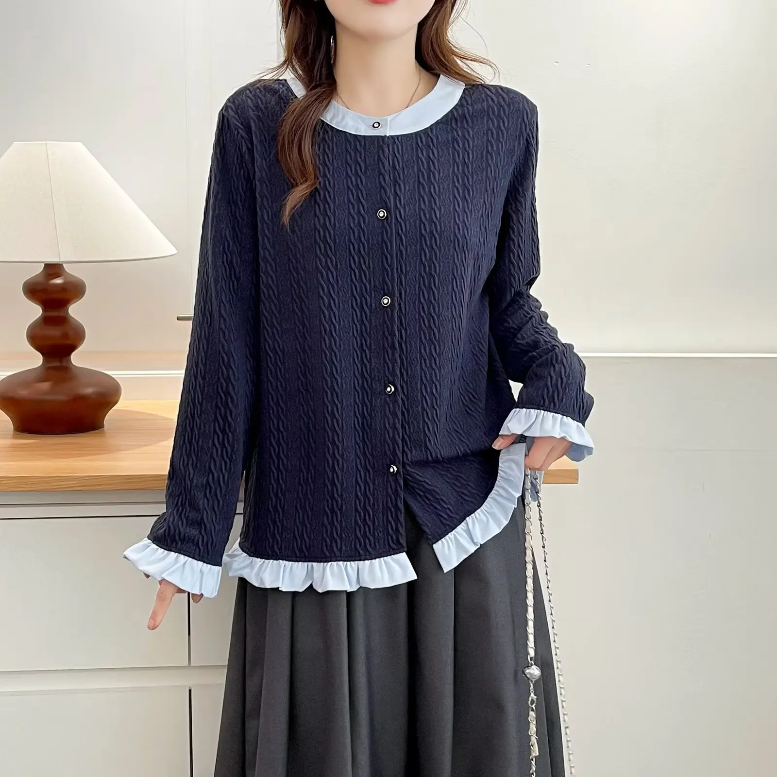 

Fashion Plus Size Women's Blouse New Autumn Style Color Blocking Ruffled Hem O-Neck Long Sleeve Tops 812