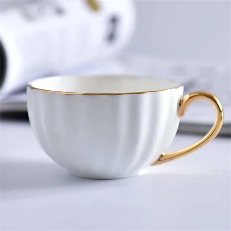 Phnom Penh Bone China Coffee Cup Saucer Spoon Set 200ml White Porcelain Coffee Cup Tea Set Cafe Espresso Cup Party Drinkware