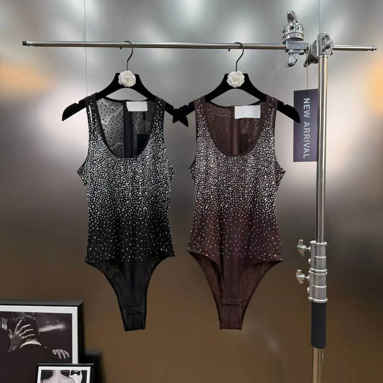 

2026 Spring Round Neck Sleeveless Rhinestone Shiny Ins Style One-Piece Slim Fit Slimming Bodysuit for Women, Sexy Tanks Top