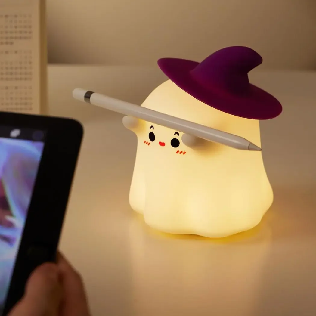 

Halloween Ghost Night Light,Cute Silicone Adjustable Night Lamp with 3 Levels of Brightness for Indoor Bedroom Decorations Gift