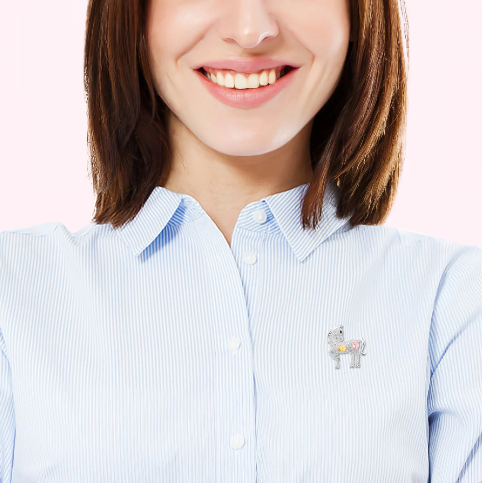 

Rhinestone Horse Brooch Sparkly Animal Lapel Pin Vintage Metal Brooch Jewelry Gift For Women 2026 Chinese Zodiac Lunar New Year