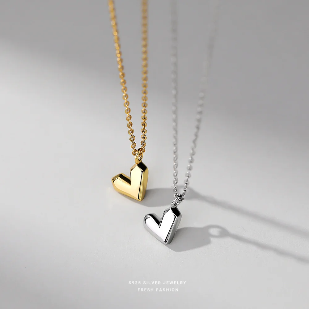 

Korean Style S925 Sterling Silver Necklace for Women Geometric Cut Heart Pendant, Minimalist Niche Light Luxury Collarbone Chain