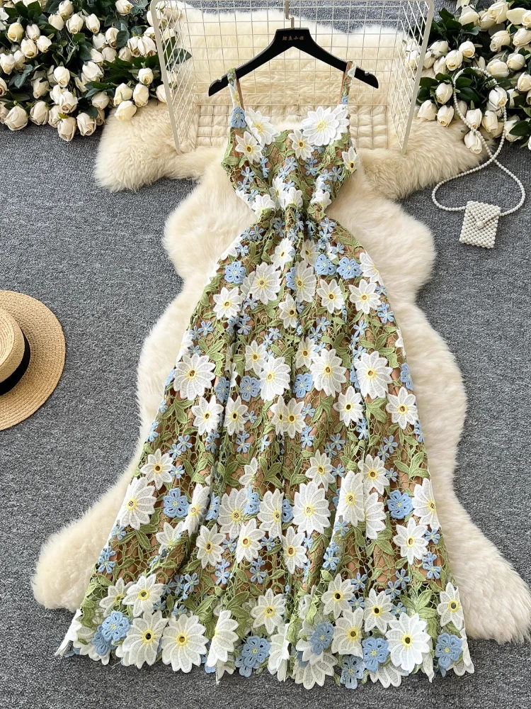 2025 New Summer Colorblock Spliced Flower Cut Out Dresses Women Square Collar High Waist Temperament Slim Dress Female Fashion