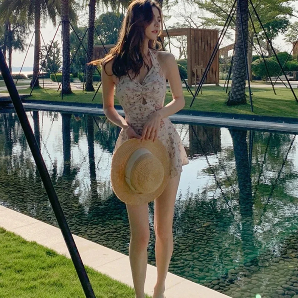 Traje de baño bonito y dulce con cuello colgante para mujer, ropa de playa Sexy de una pieza, traje de baño, Vestido de playa, traje de baño de cintura alta para niñas