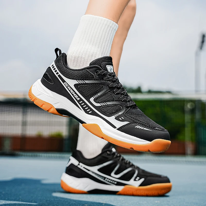 New professional badminton shoes men's and women's anti-twist shock-absorbing indoor non-slip tennis training shoes