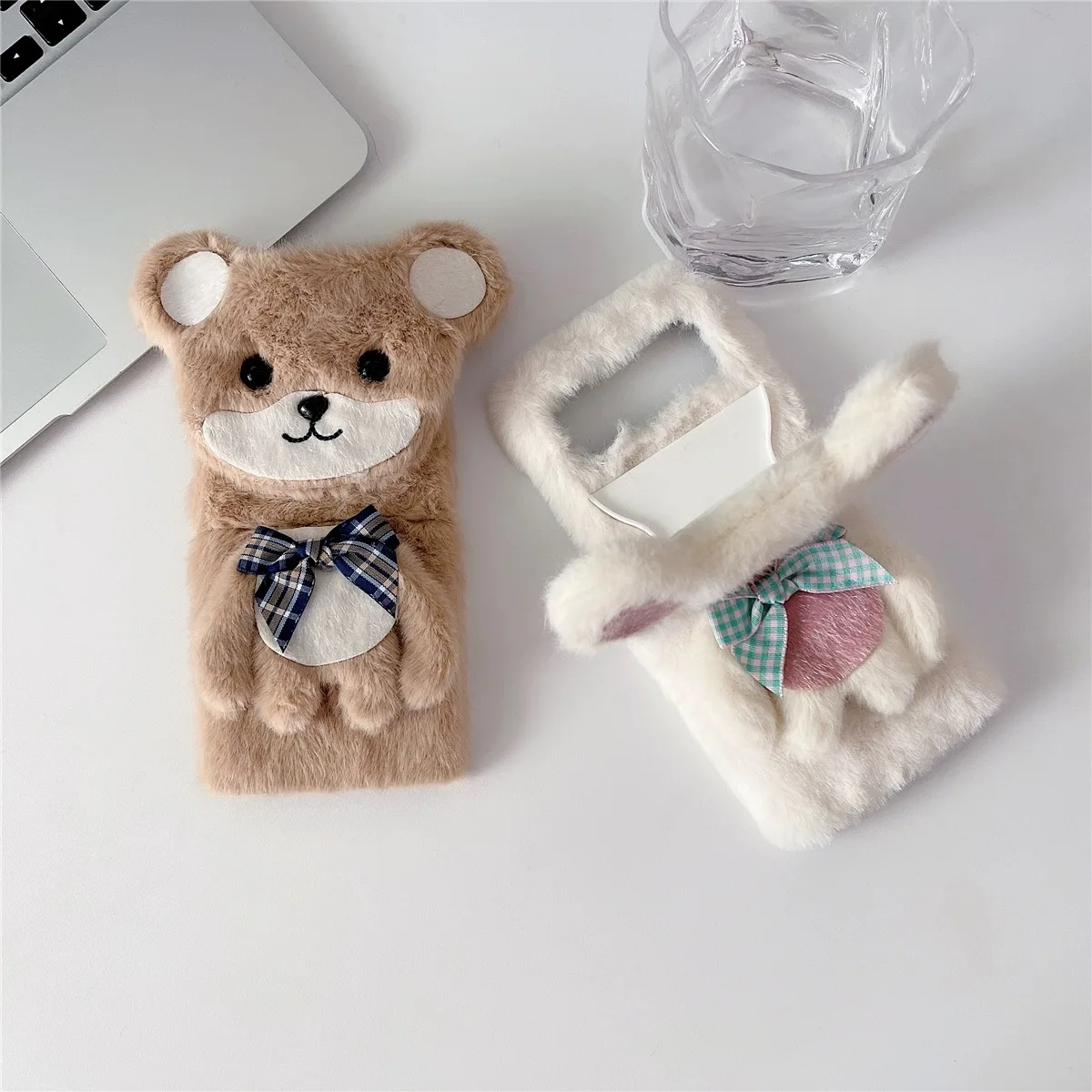 Cute three-dimensional plush bear phone case for Samsung Galaxy Z Flip 3 4 5 all-inclusive plush phone case