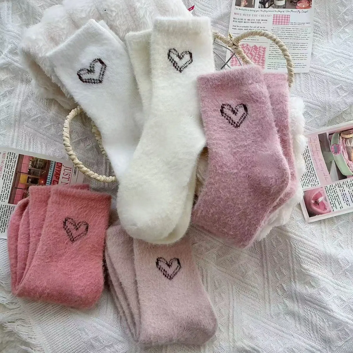 

5 Pairs Autumn Winter Socks Women mid-calf Fleece Thickened Mink heart-shaped Sleep Floor Warm Long Sports Ankle Crew 7W263