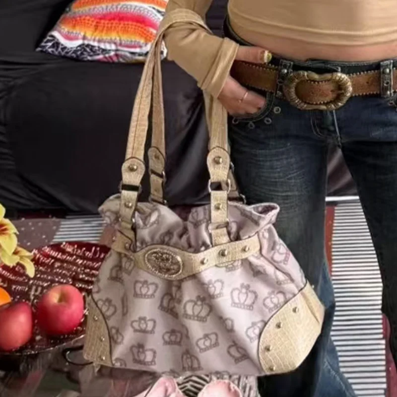 

Sweet Hottie Handbag Retro Pleated Rivet Belt Buckle Armpit Bag Brown Printed Pattern Shoulder Bag Dating Commuter Versatile Bag