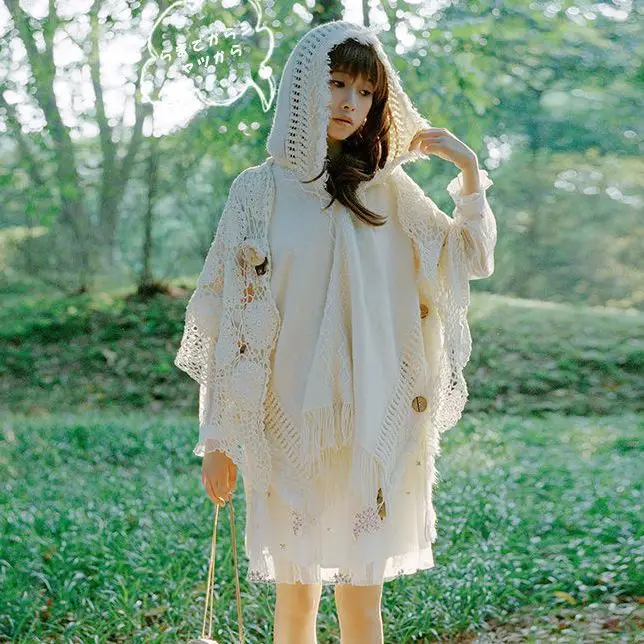 

Retro Ethnic Style Shawl Retro Hooded Cape with Tassels Ethnic Style Knitting Cape Shawl with Tassels Buttons Retro for Women