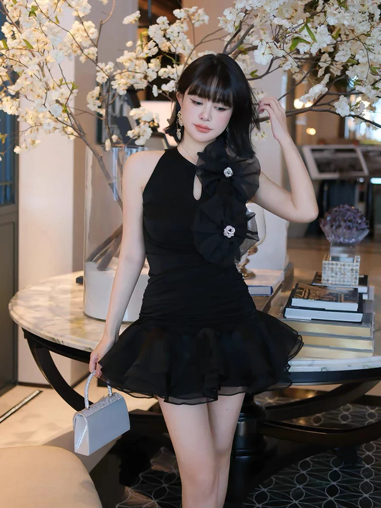 

Sexy O Neck Hollow Out Appliques Mini Dress Women Black Sleeveless Flowers Ruffles A-line Dresses Evening Party Cocktail Gowns