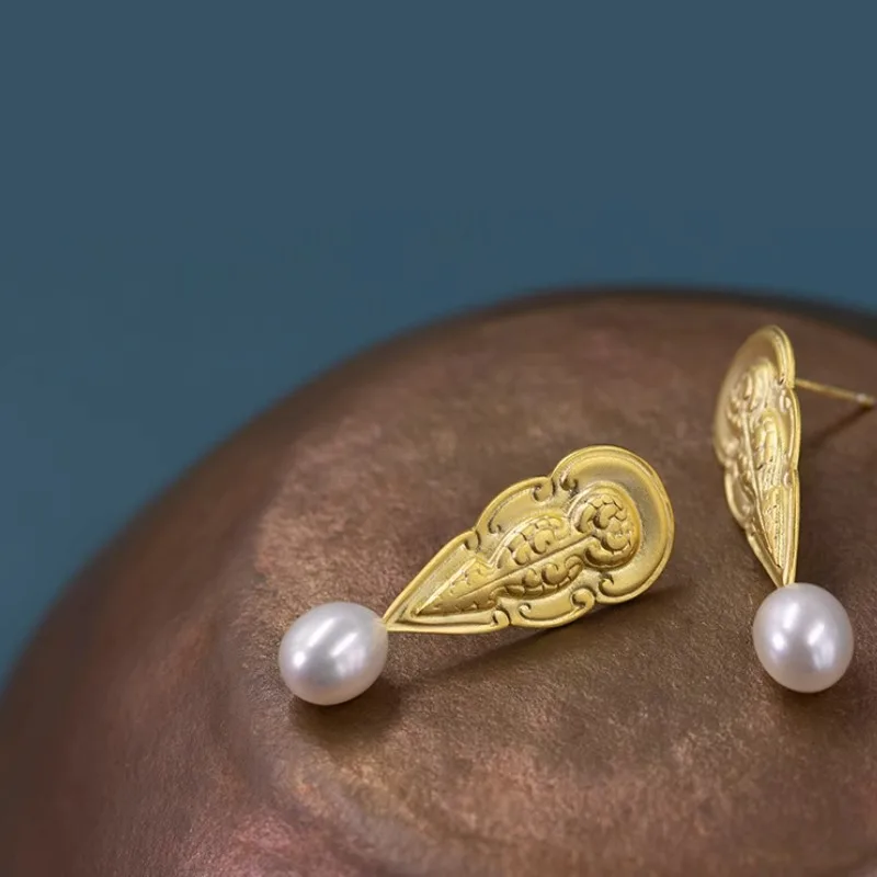 Miracle Sterling Silver 925 Original Design Unique Chinese Style Cultural Retro Embossed Pearl Niche Earrings For Gift