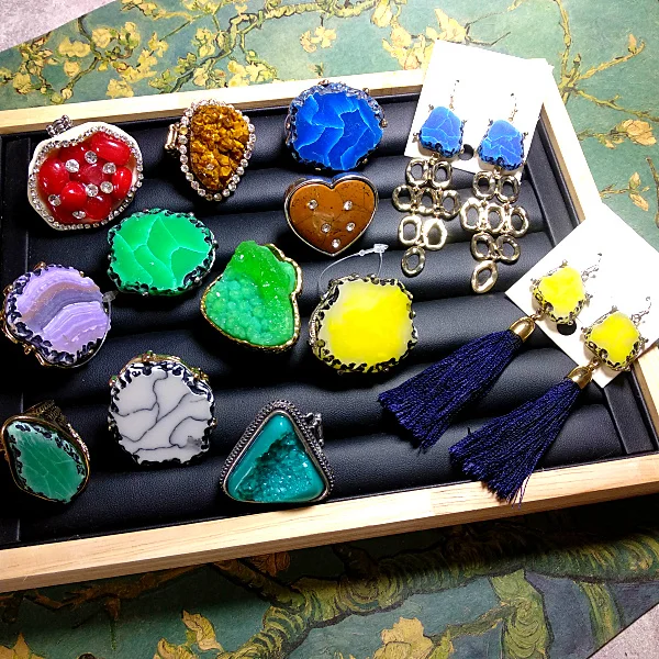 

Винтажное кольцо с имитацией бриллиантов для женщин среднего возраста, модные ювелирные украшения и аксессуары