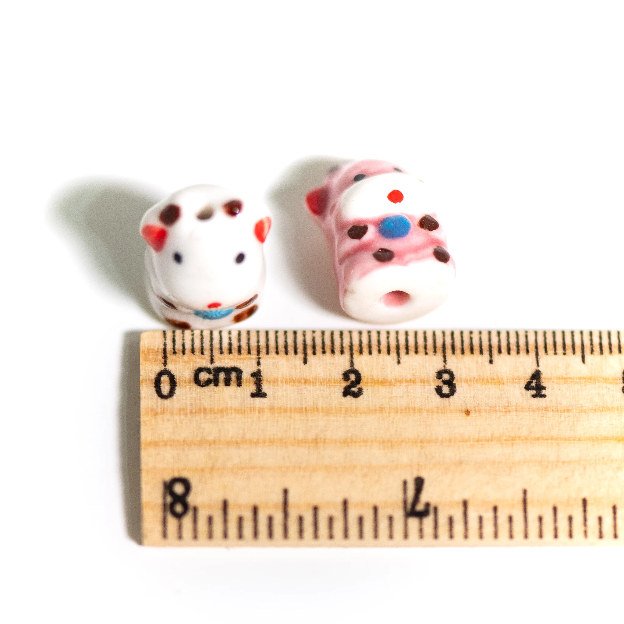 Handmade Ceramic Cow Beads 15-18mm with 2.5-3mm Hole, Hand-Painted Cartoon Animal Beads for DIY Jewelry, High-Temperature Fired,