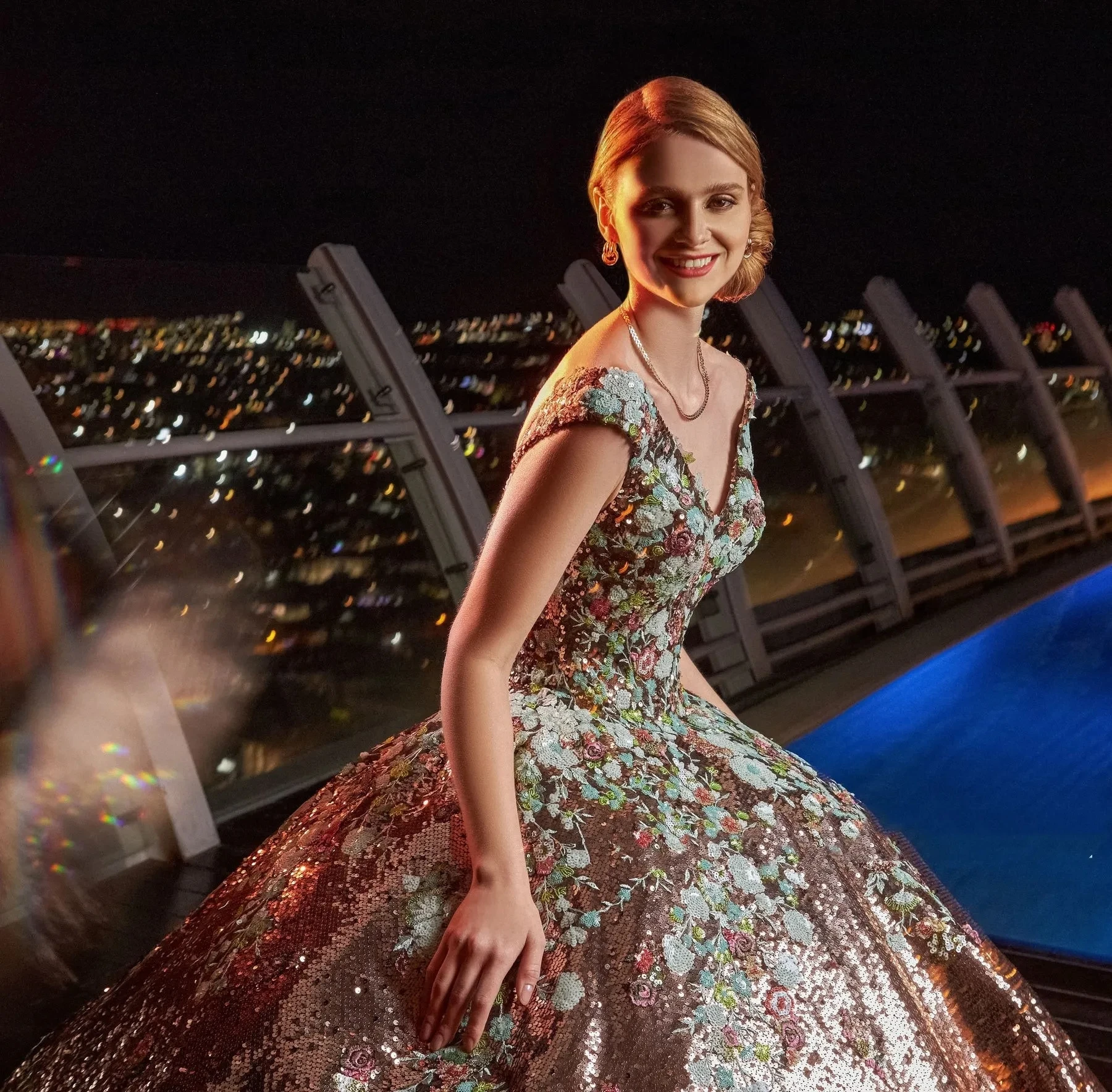 Vestidos de Quinceañera de princesa marrón, vestido de baile con cuello en V, apliques de lentejuelas, vestidos dulces brillantes 16, 15 Años, mexicano