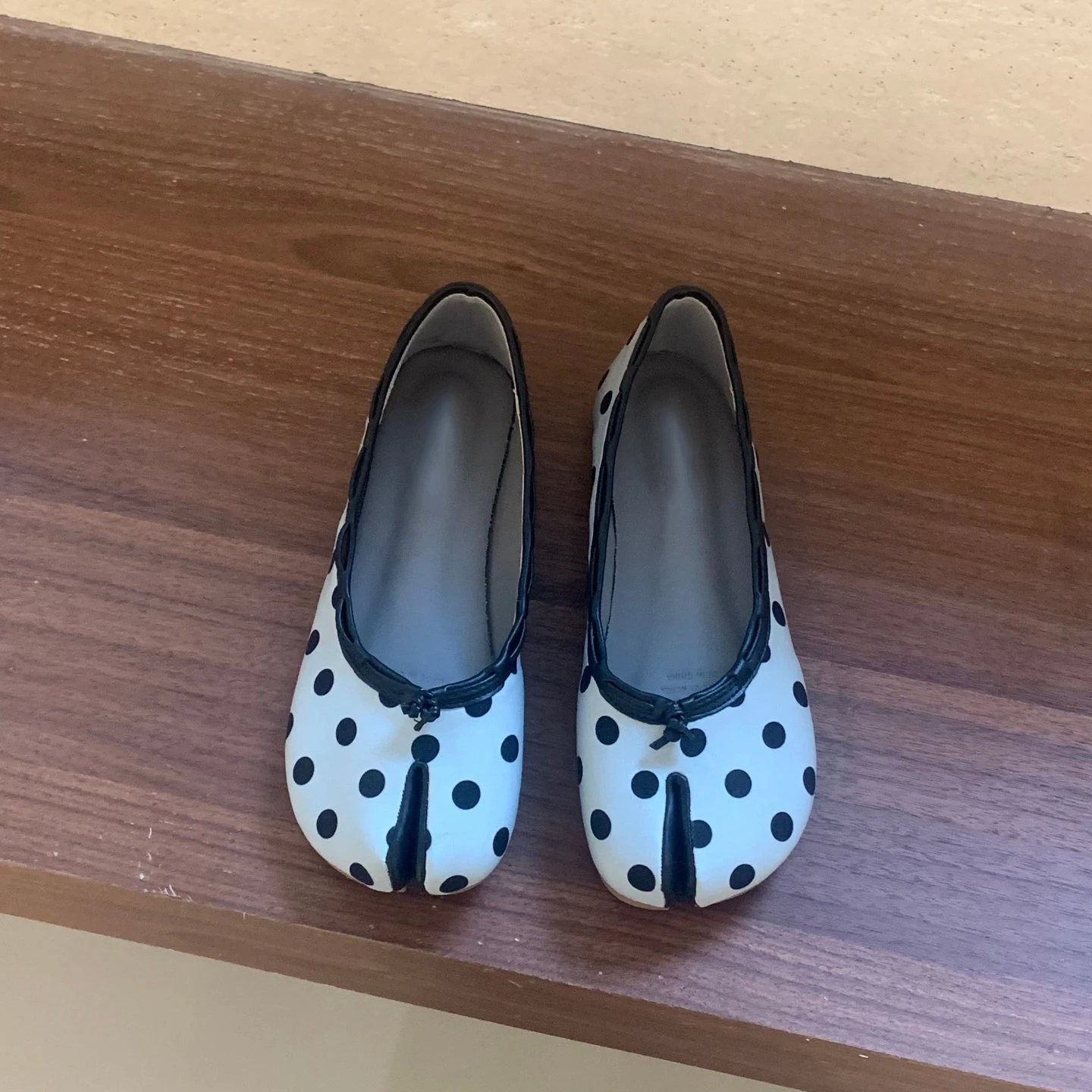 

Балетки IPPEUM для женщин, новинка 2026 года, с раздельным носком, туфли-балетки Мэри Джейн