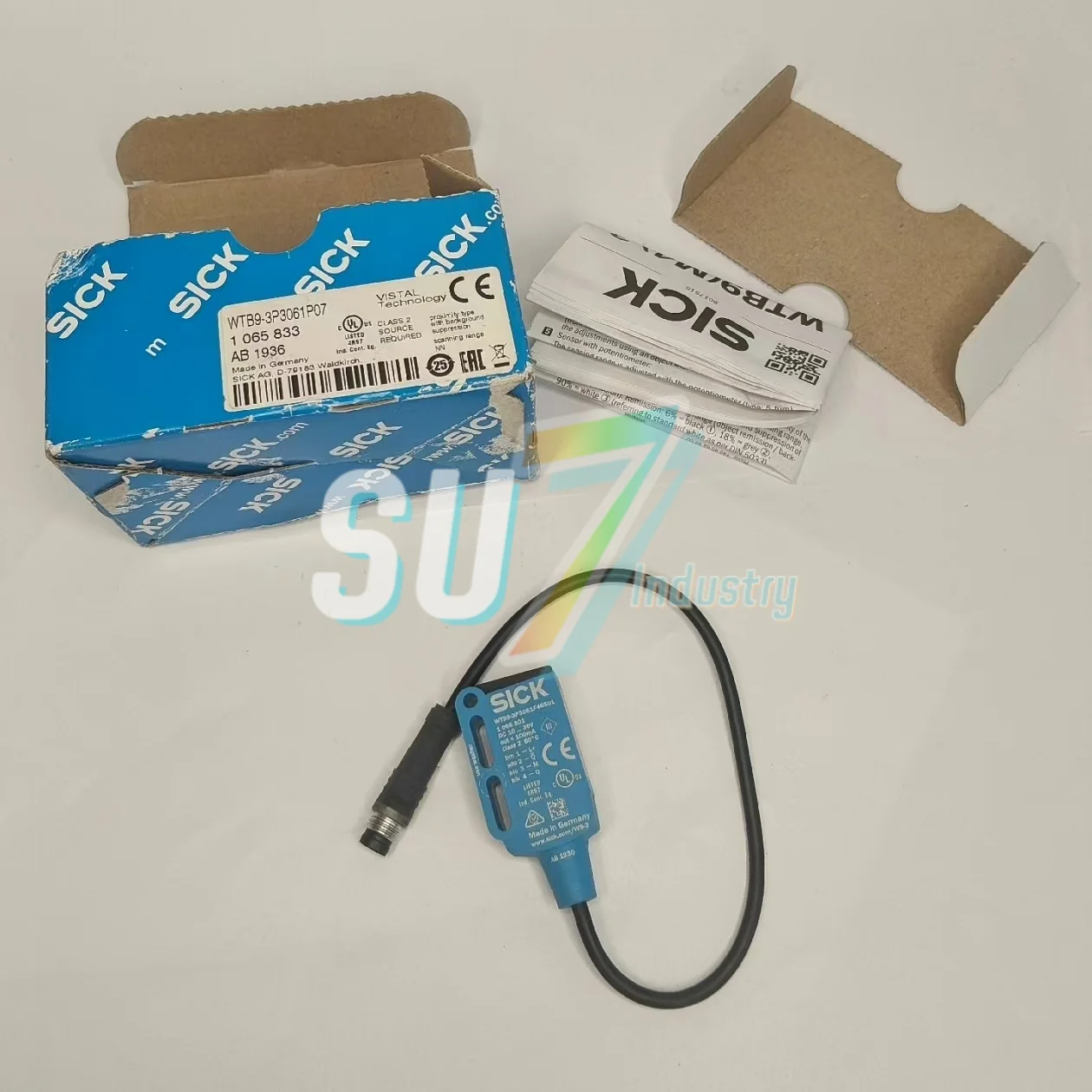 

WTB16I-39111120ZZZ WTB9-3P3061P07 photoelectric sensor New In Box