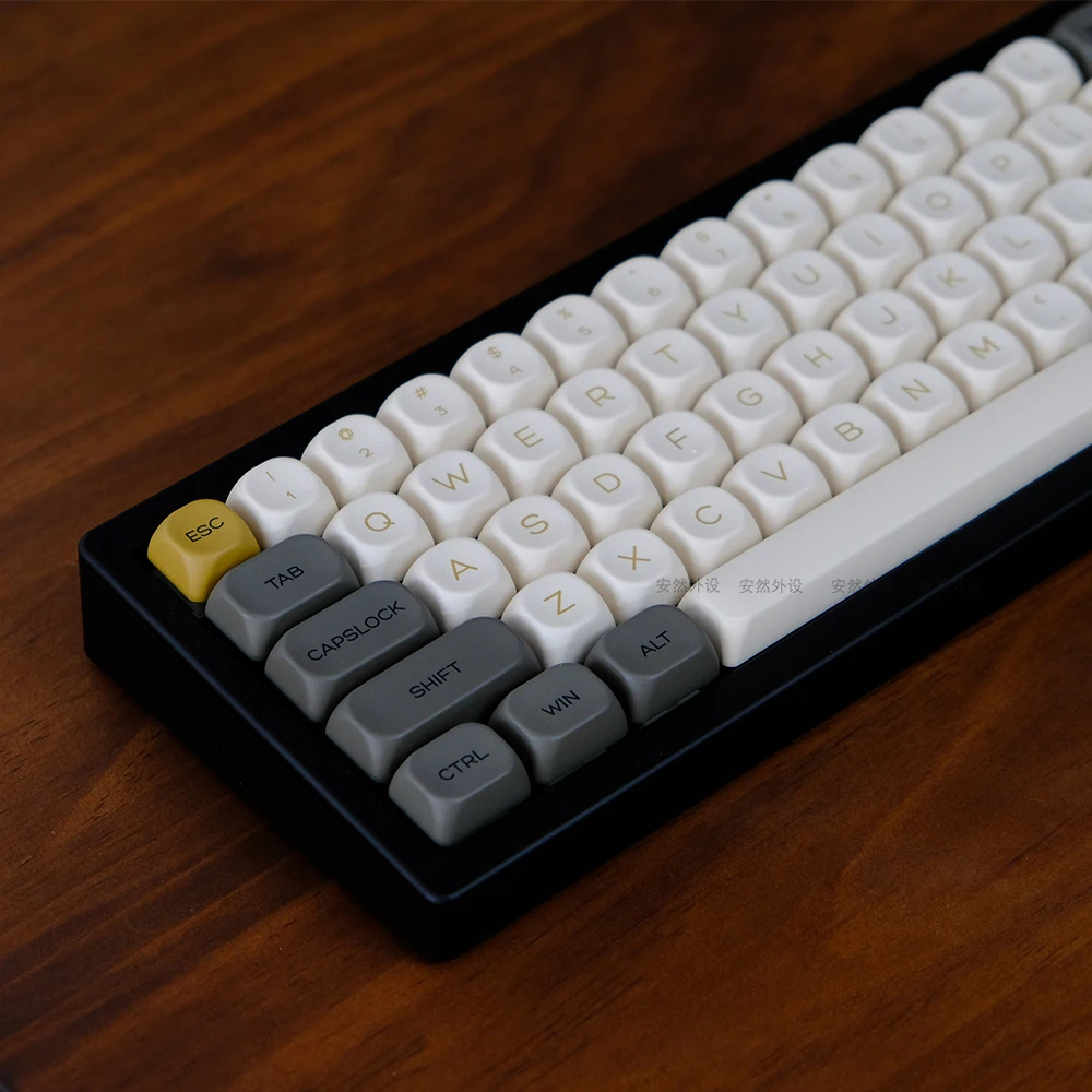 Рисунок 5 - KBDiy 142 клавиши в стиле ретро