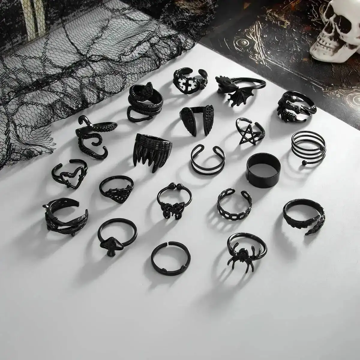 

Salircon 20 Pcs/Set Gothic Black Spider Butterfly Snake Shape Open Rings Trend Creative Hollow Star Heart Ring Halloween Jewelry